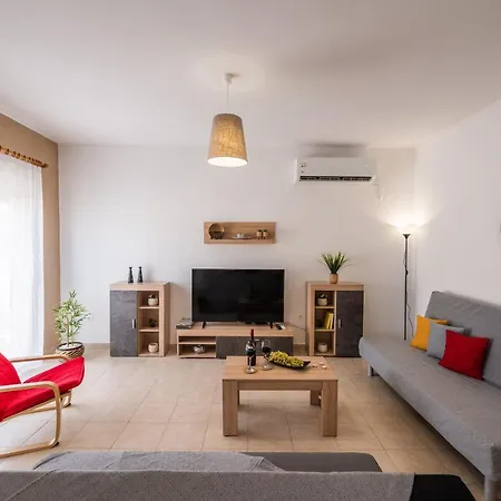 아파트 Katerina's House 아판토우